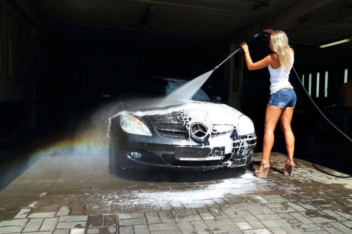 Помыть машину