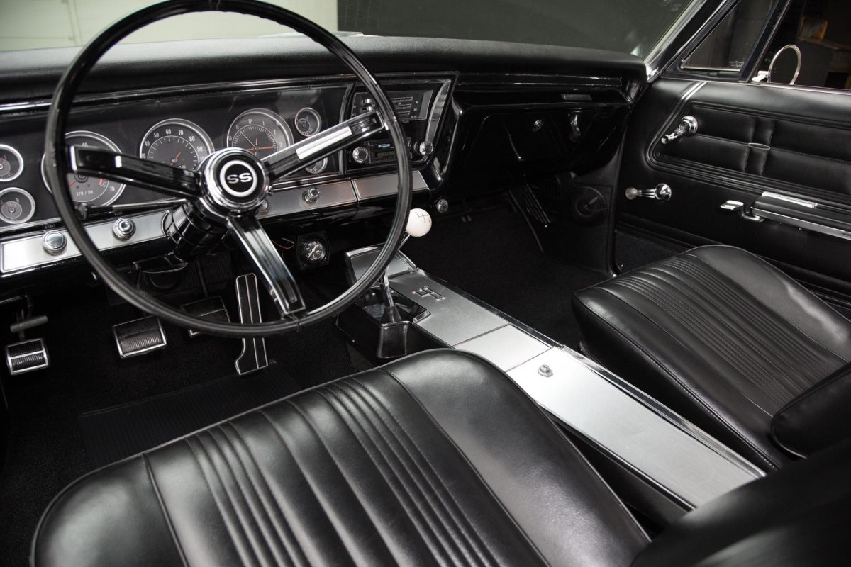 Chevrolet Impala 1967 салон