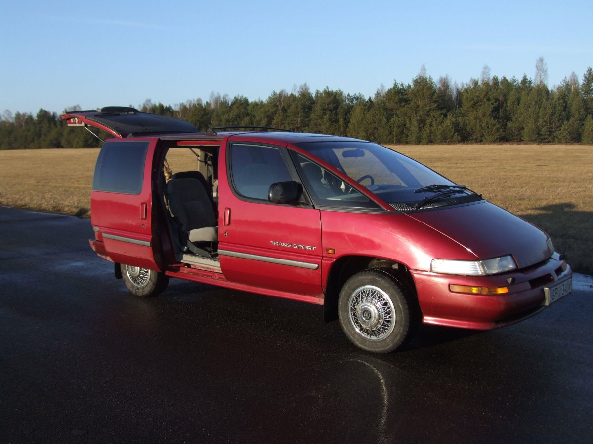 Pontiac Trans Sport 1989