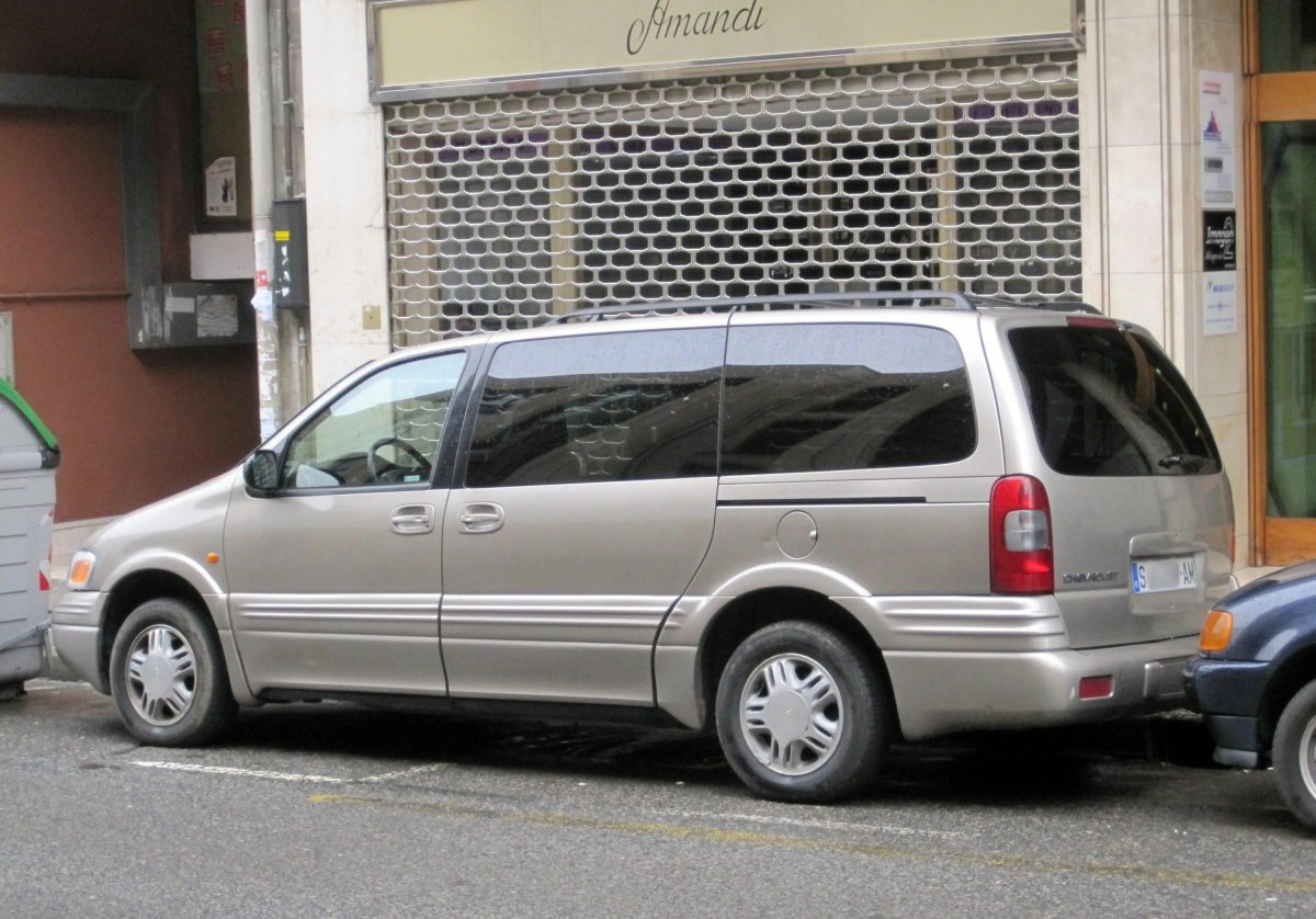 Chevrolet Trans Sport 2000