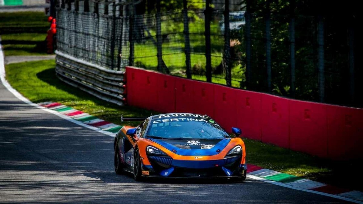 MCLAREN Racing