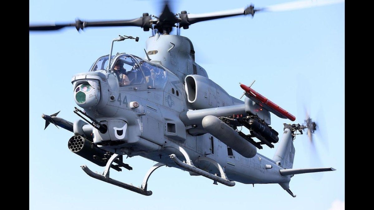 Вертолет Ah-1z Viper