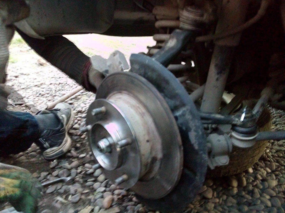 Нива ступица переднего колеса