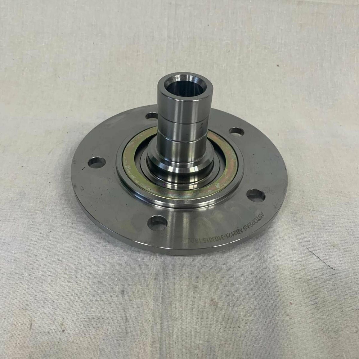 Ступица передняя Нива 21213 22 шлица