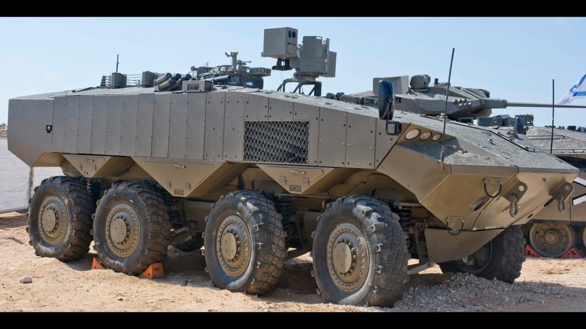Израильский БТР Эйтан