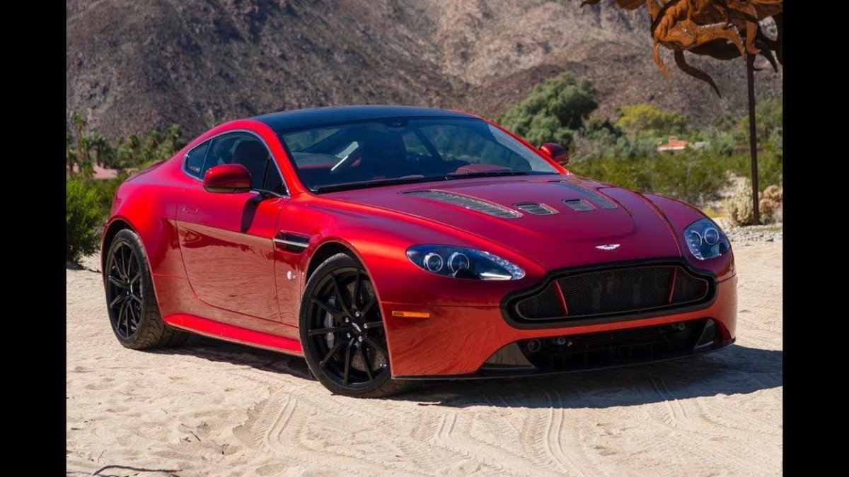 Aston Martin v12 Vantage