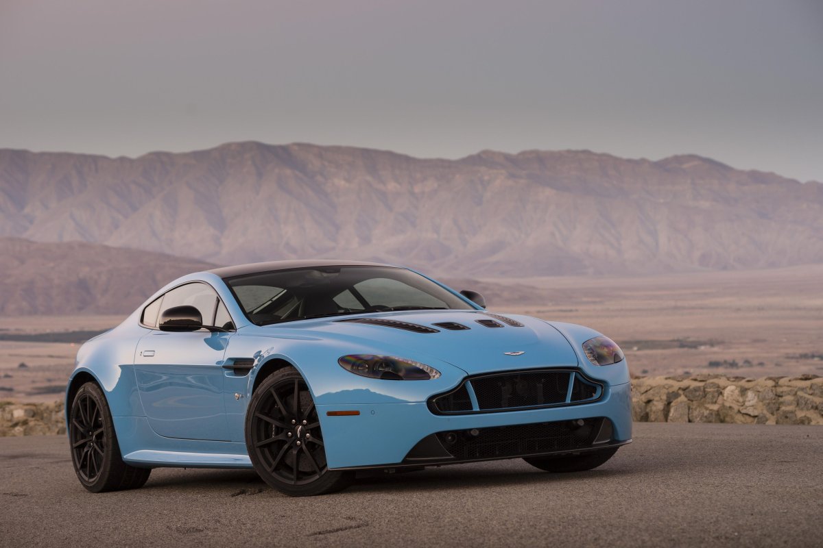 2013 Aston Martin v12 Vantage s