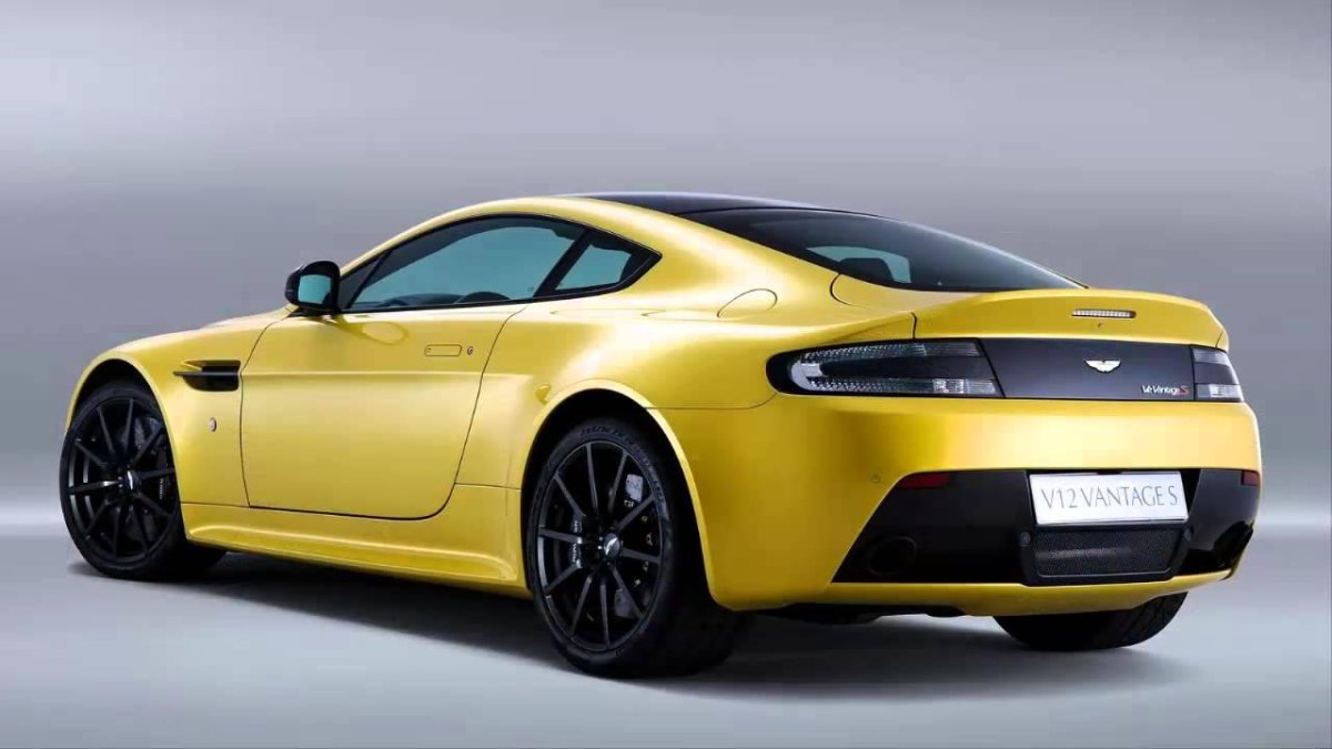 2013 Aston Martin v12 Vantage s