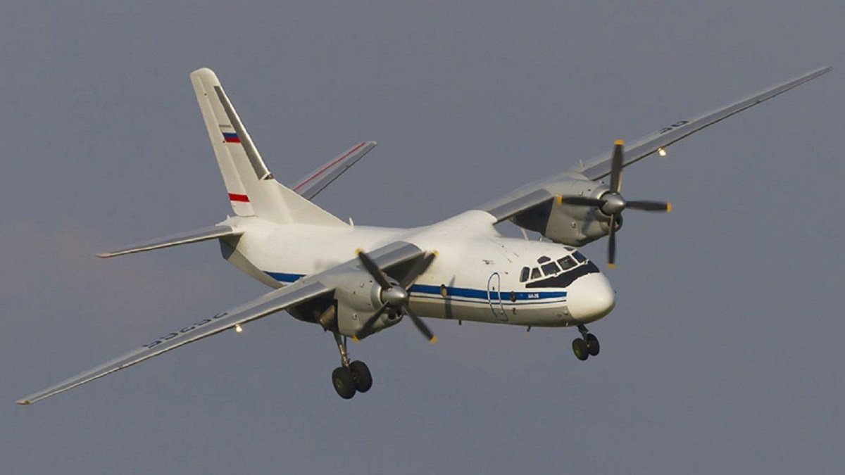 АН-26 пассажирский самолёт