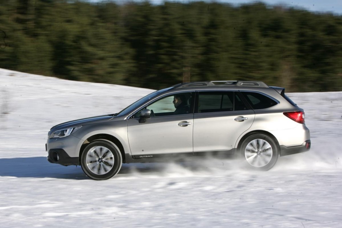 Volvo xc70 vs Subaru Outback
