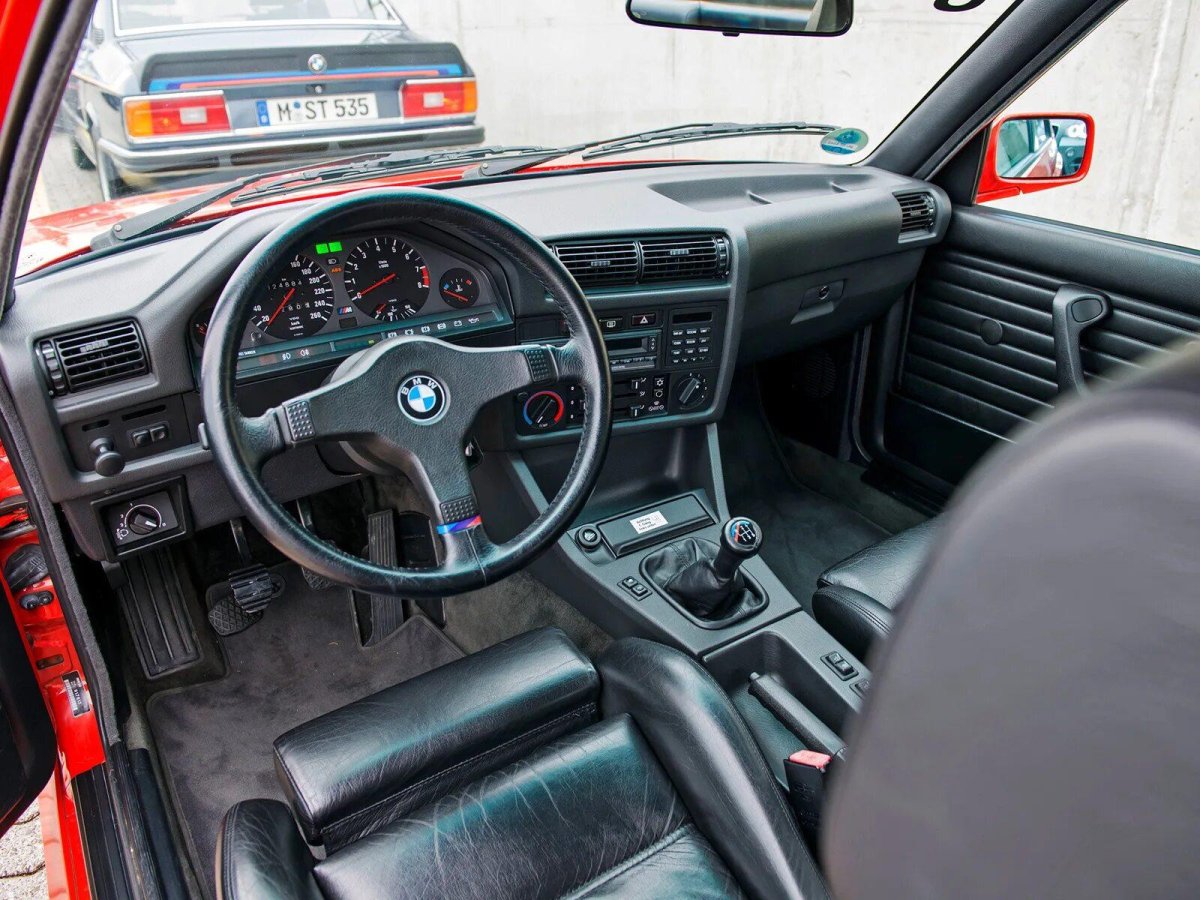 BMW e30 салон