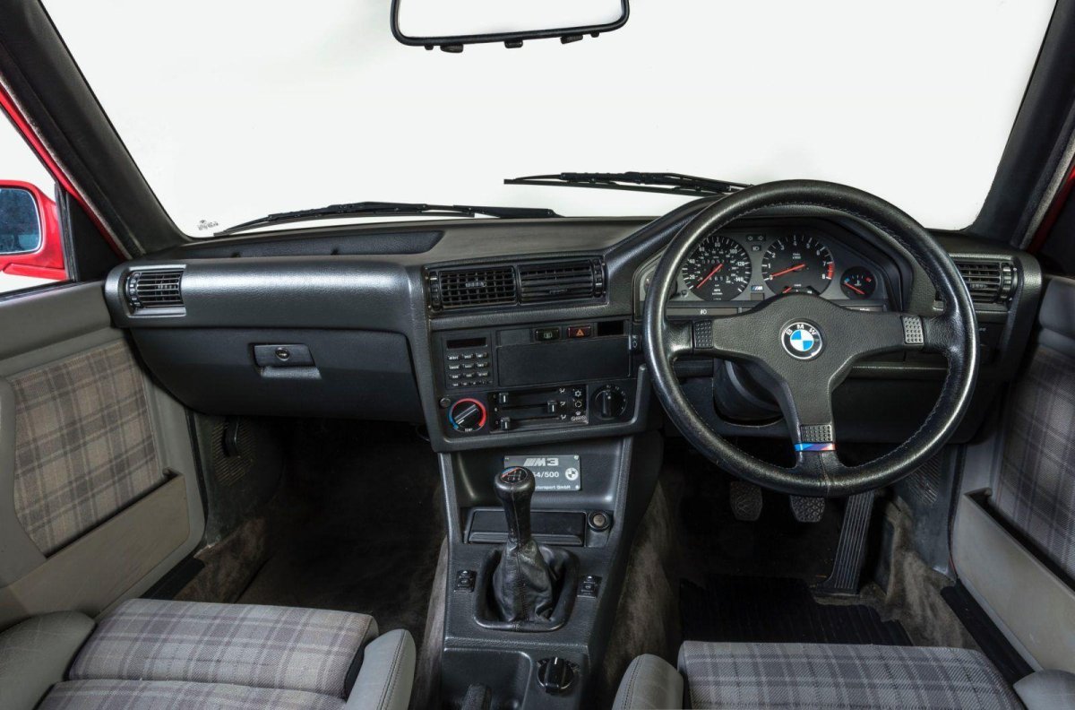 БМВ 1988 года салон