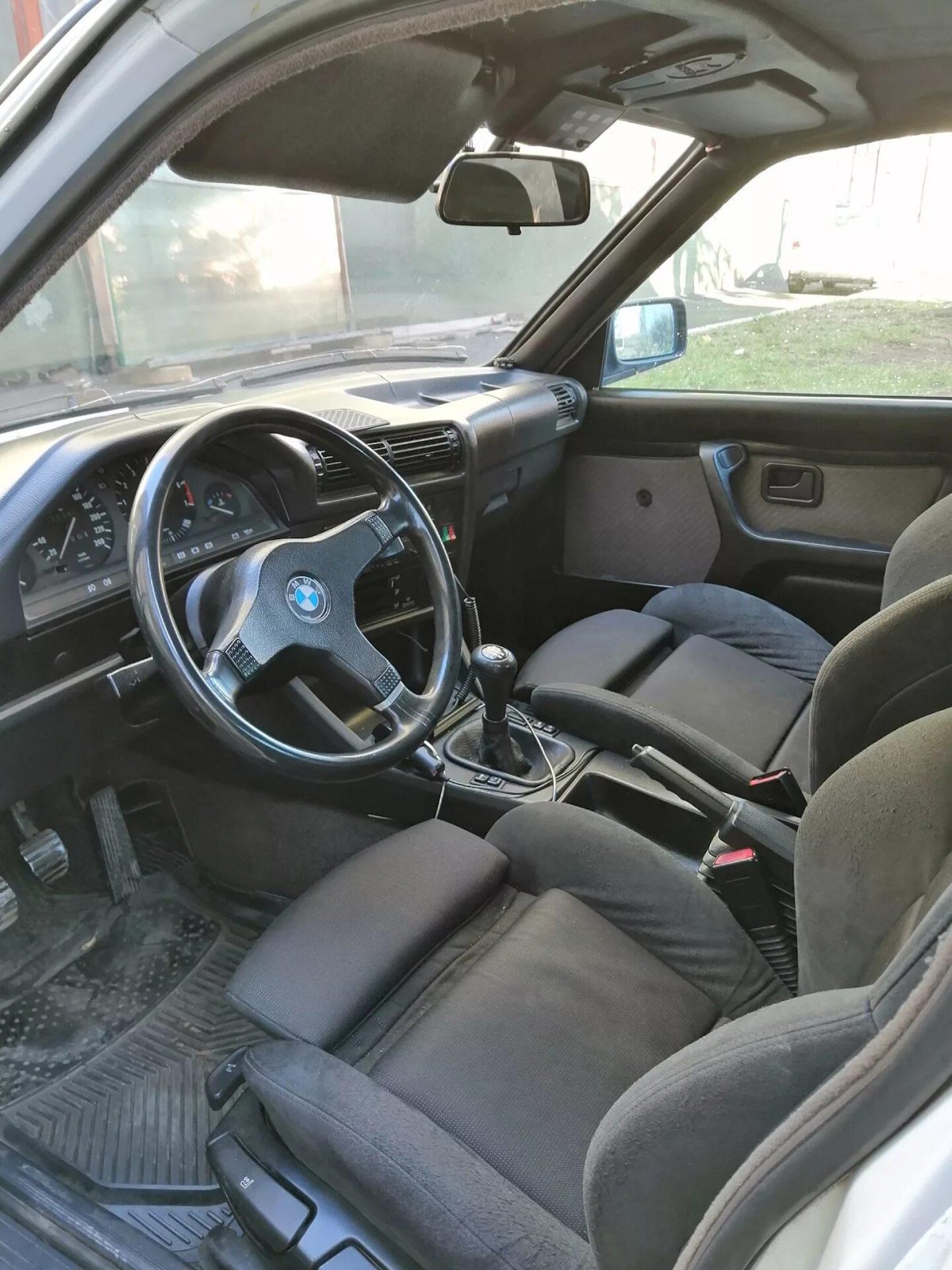 БМВ е30 универсал