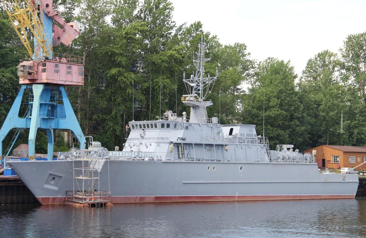 Тральщик 12700 александрит