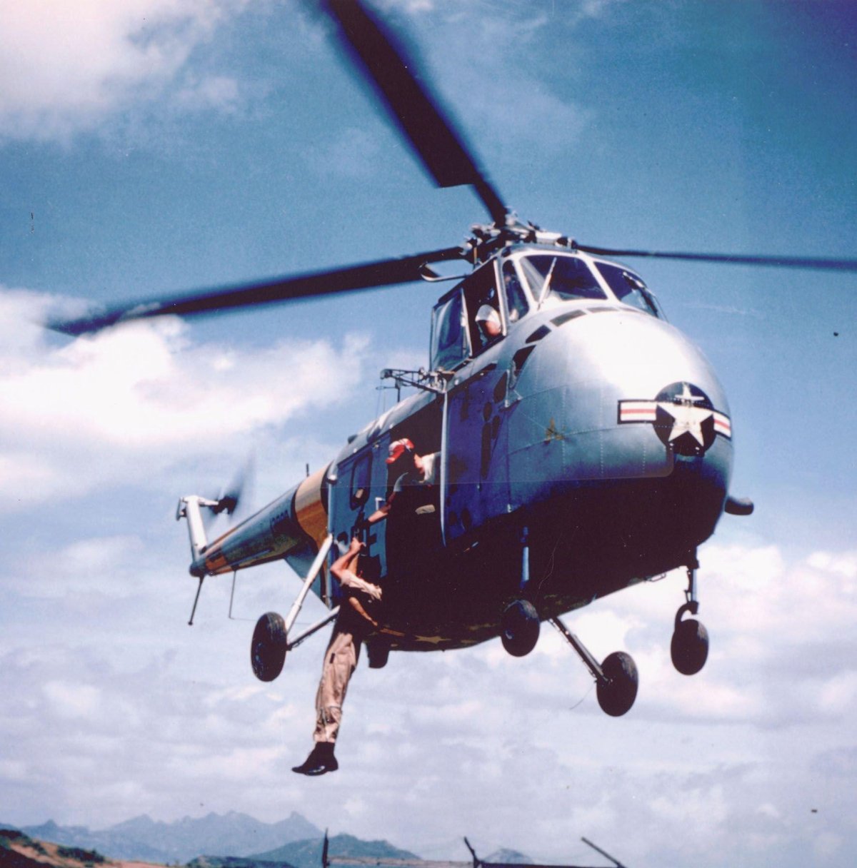 H 19 вертолет