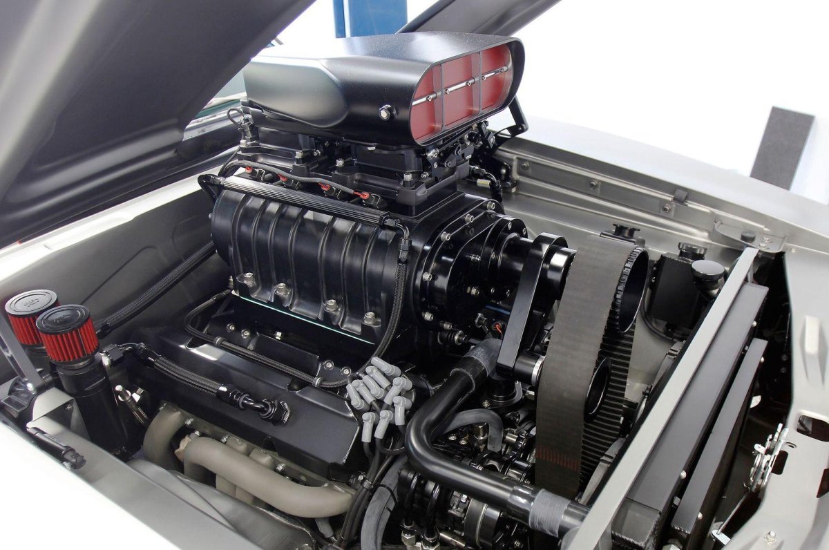 Додж Чарджер 1969 мотор