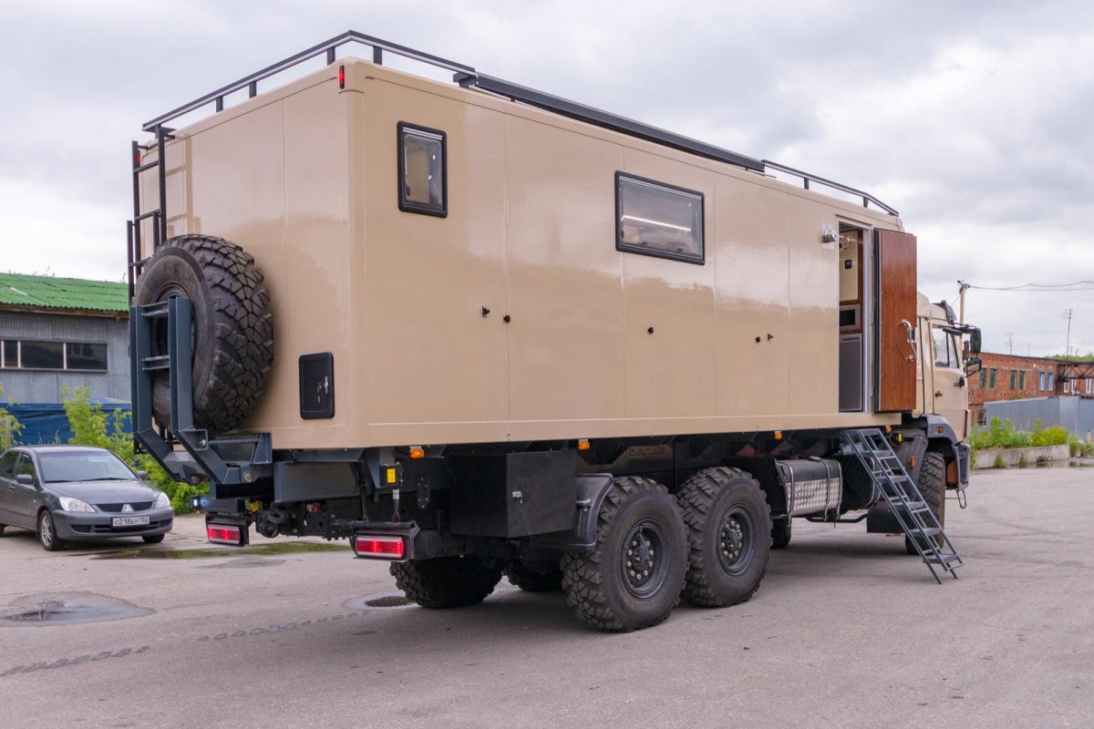 КАМАЗ 4326 автодом