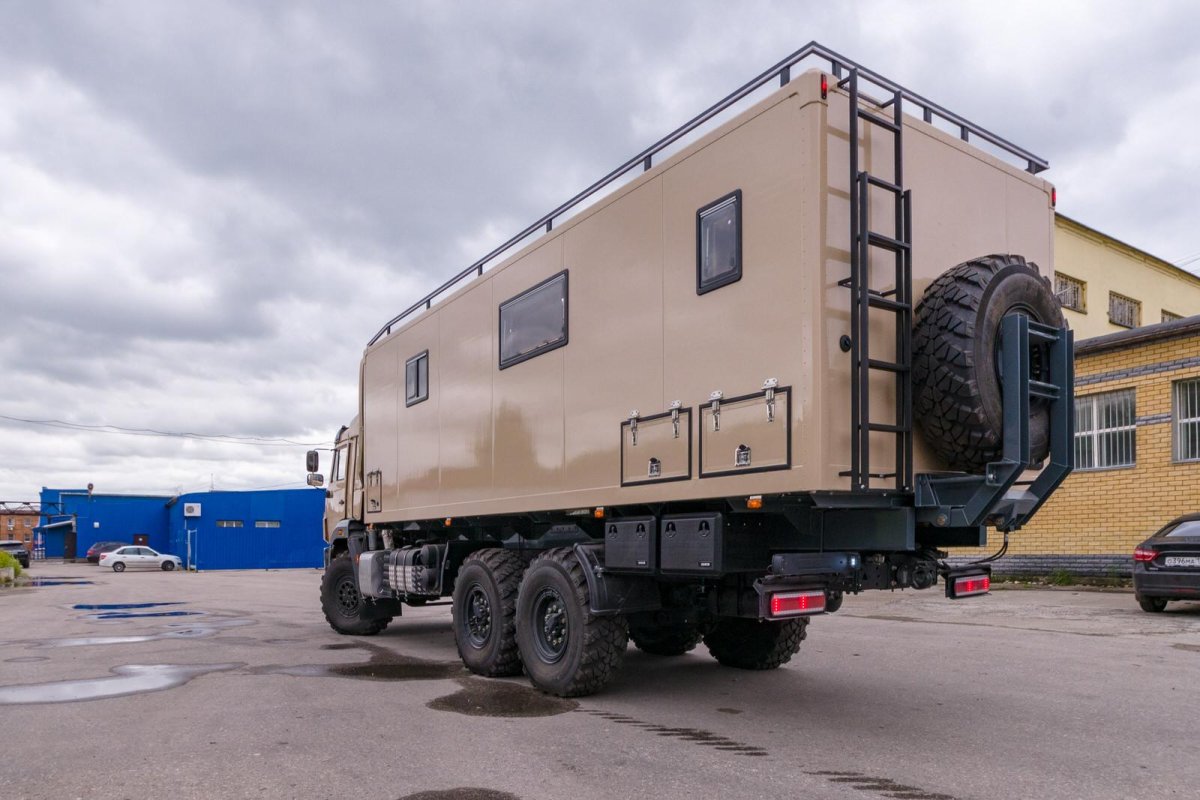 КАМАЗ 43118 кунг автодом