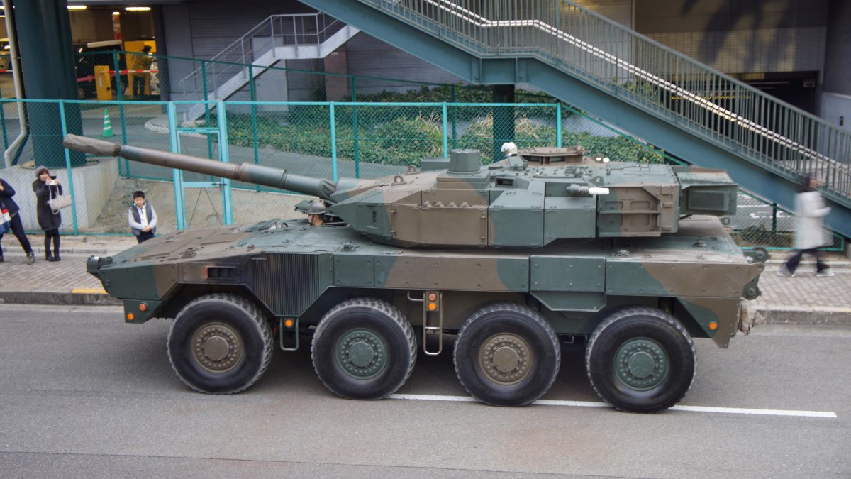 JGSDF Type 16 MCV