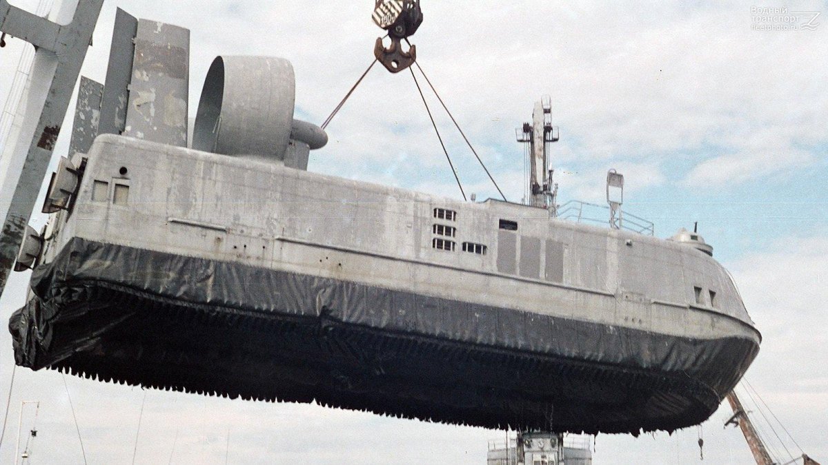 Десантный катер 1206