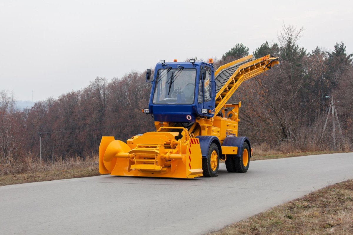 Лаповый снегопогрузчик СНП-17