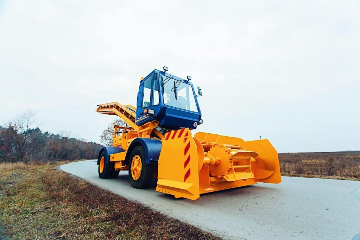 СНП-18 снегопогрузчик