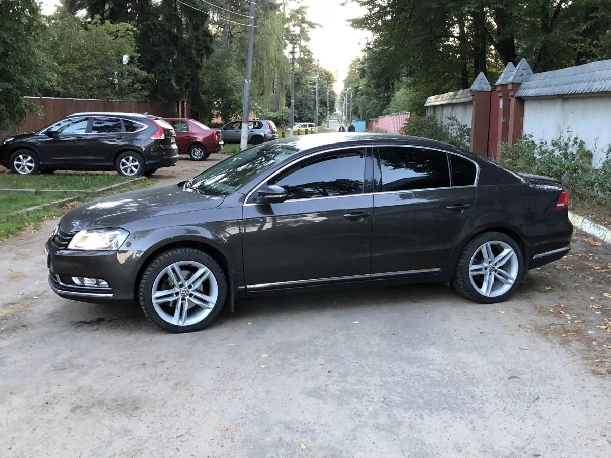 Passat b7 r17