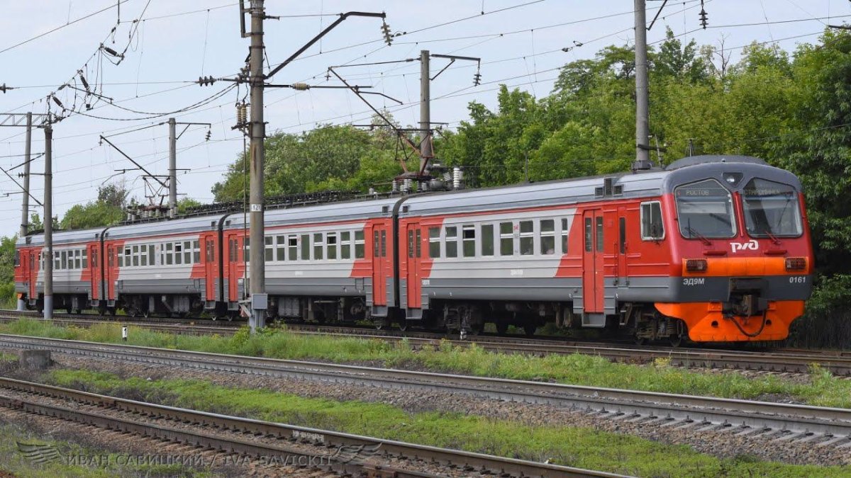 Электричка эд9м