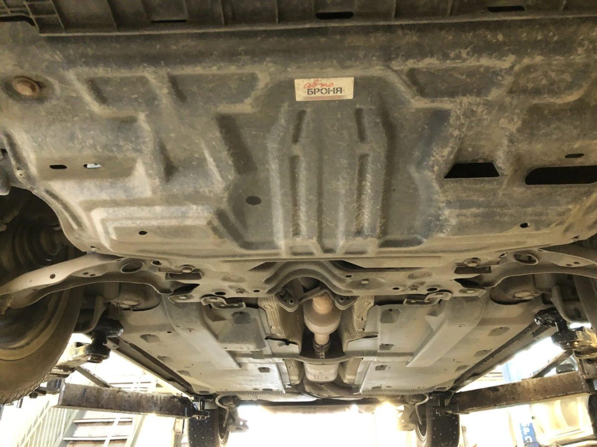 Шкода Рапид 1.4 днище