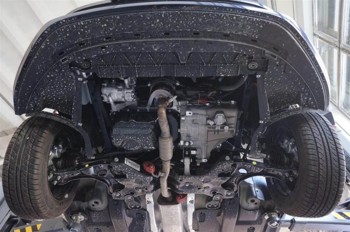 Шкода Рапид 1.4 днище