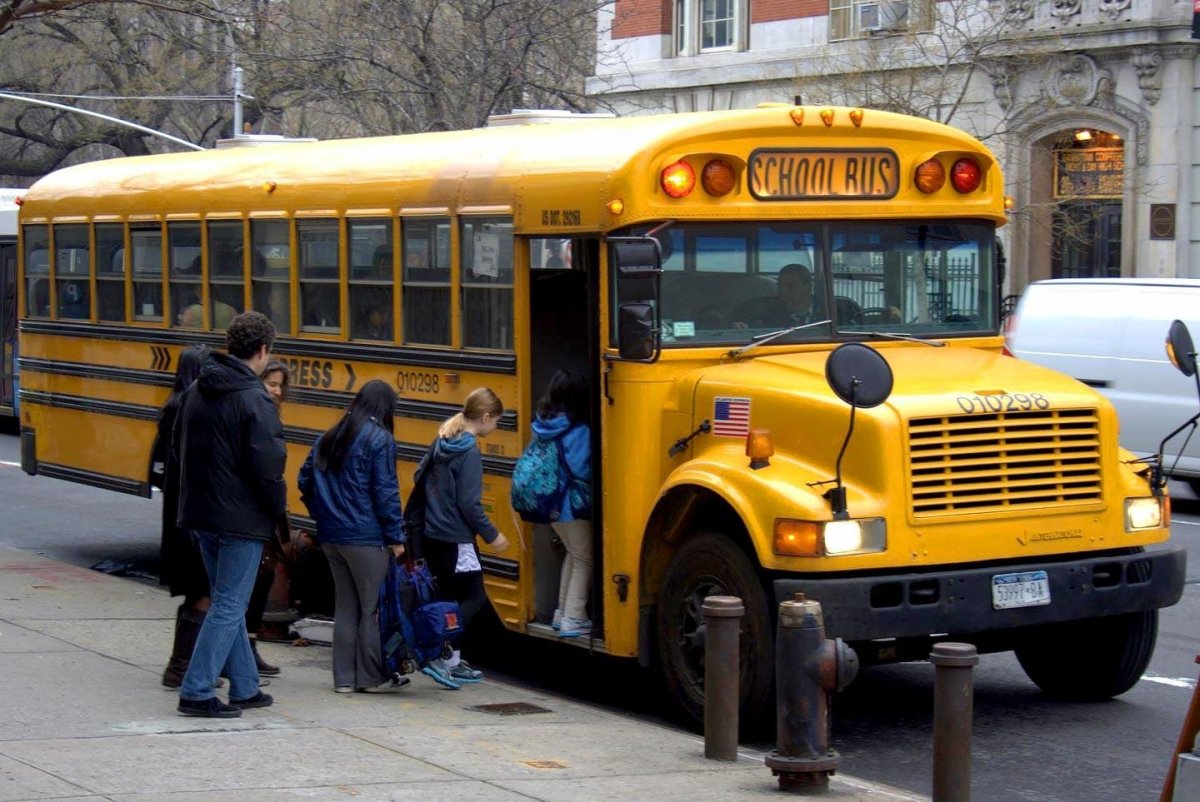 Школьный автобус США