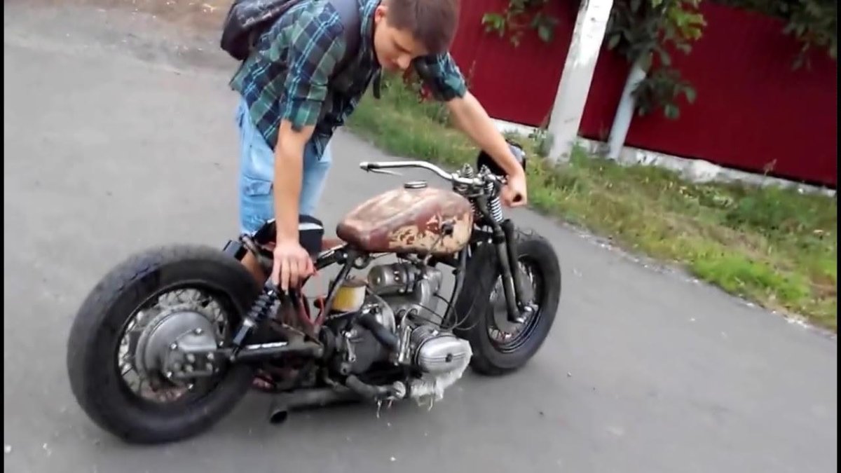 Мотоцикл Урал боббер 2021