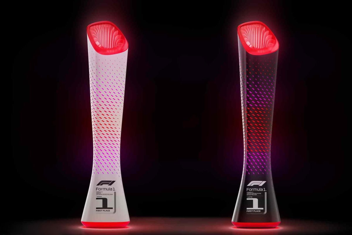 Розовц Кубок с цифрой сверху