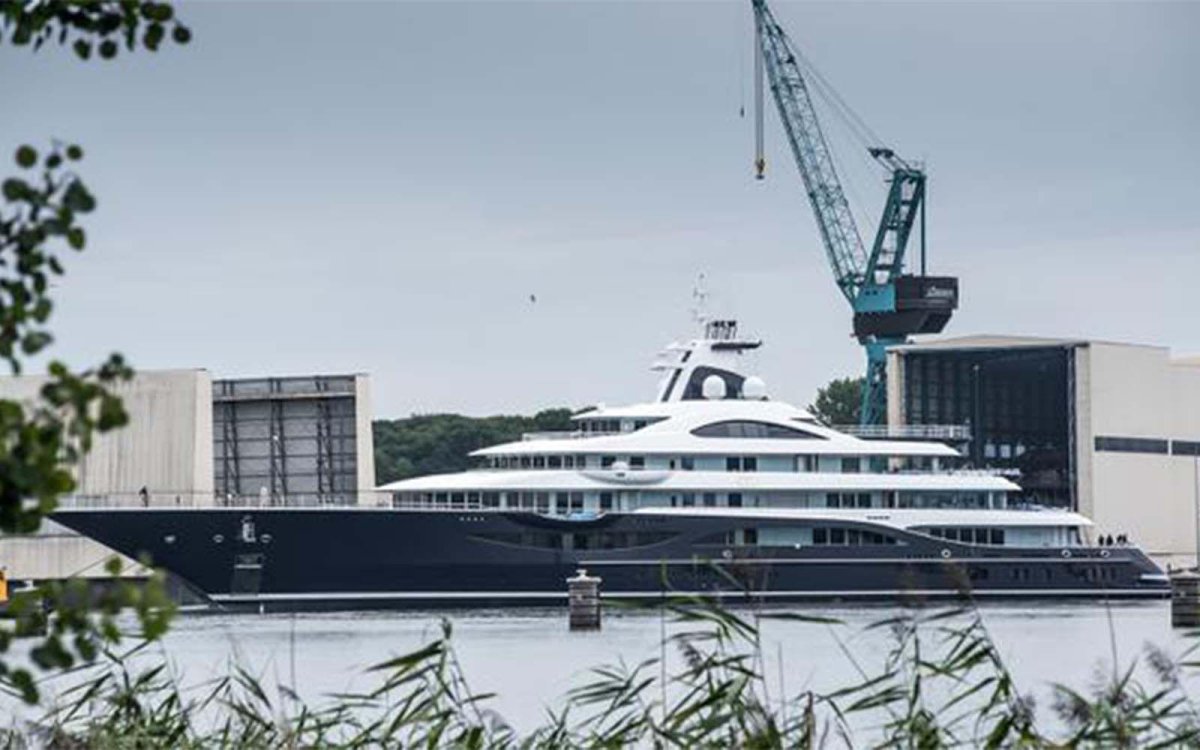 Яхта Lurssen tis