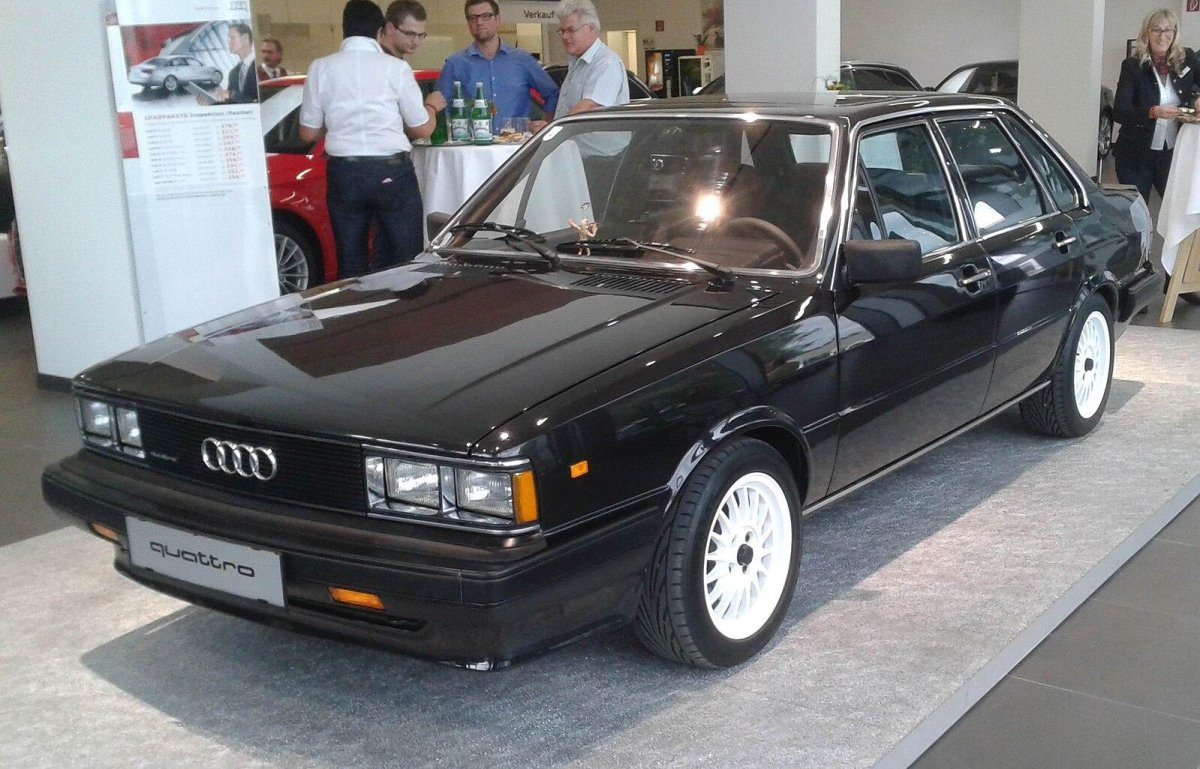 Ауди 4000 кватро