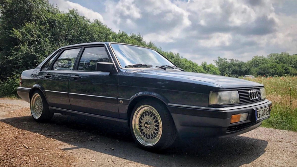 Ауди 90 b2