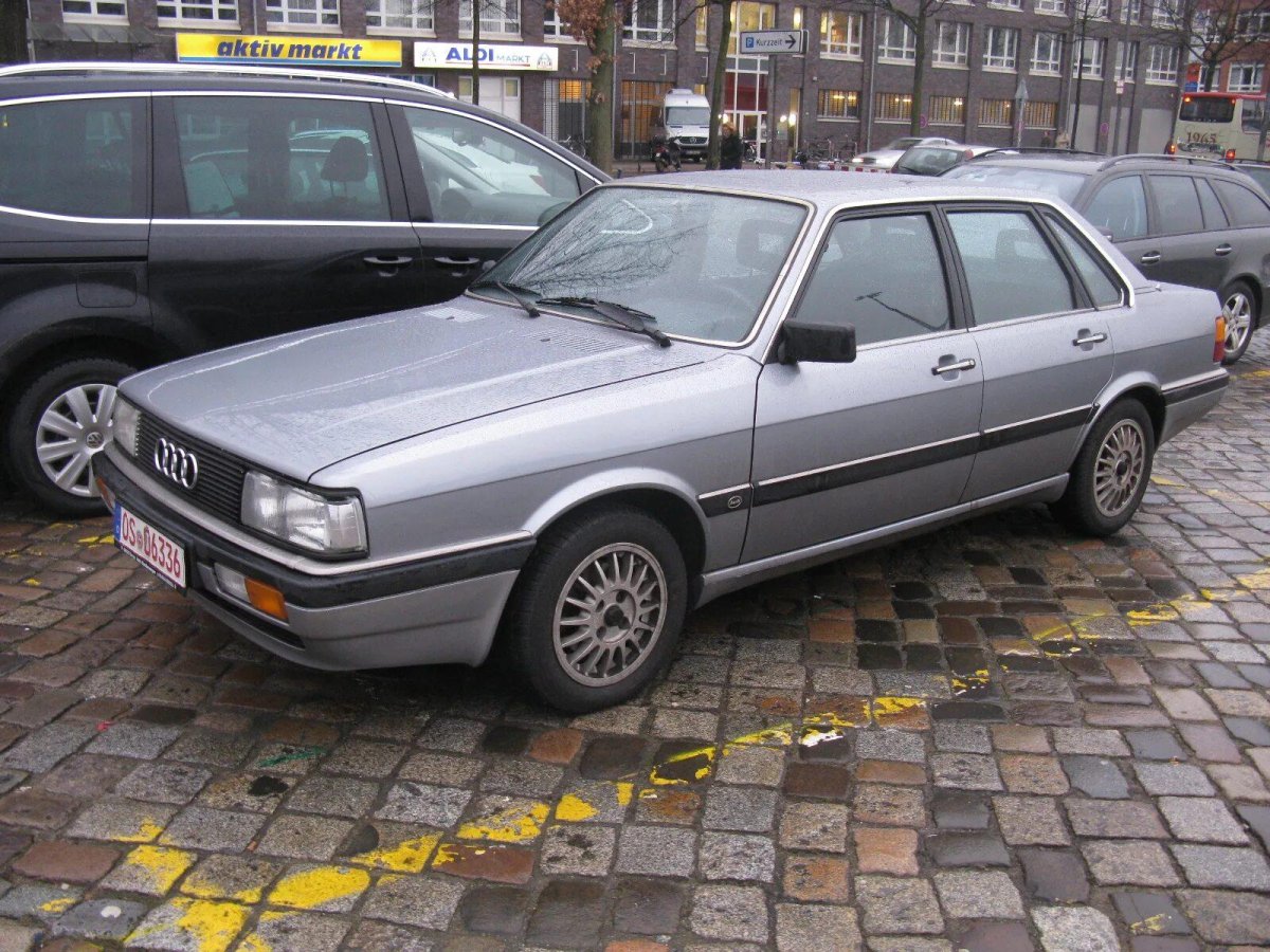 Ауди 90 1984