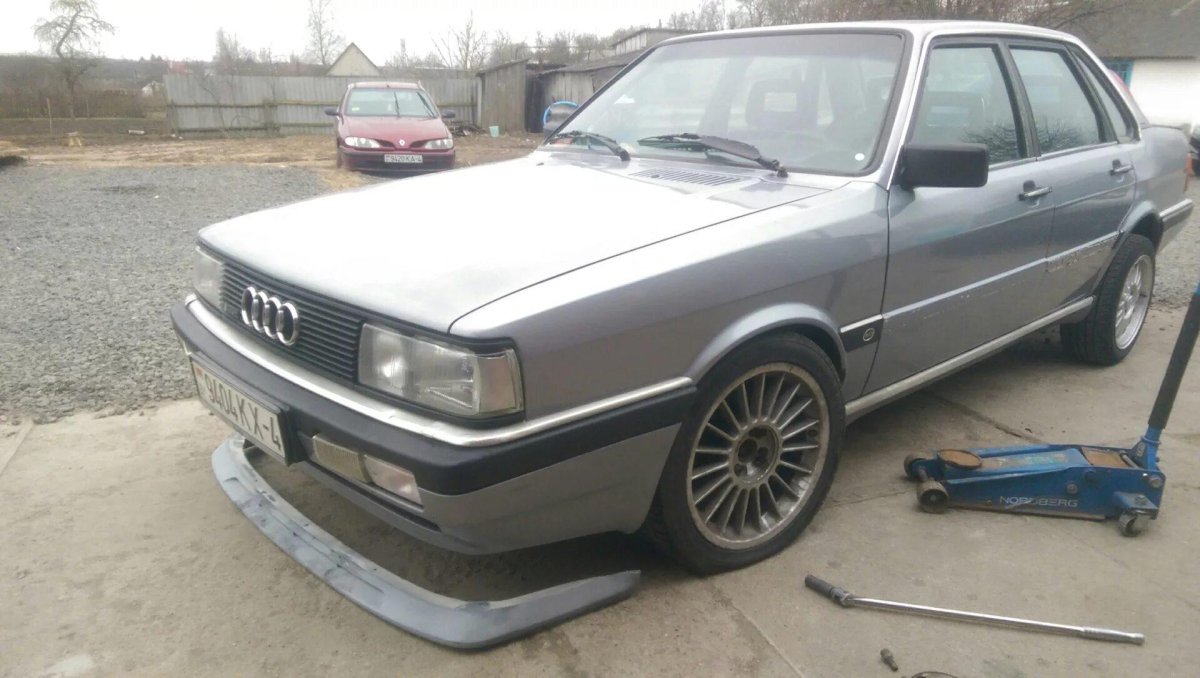 Audi 90 b2 молдинги