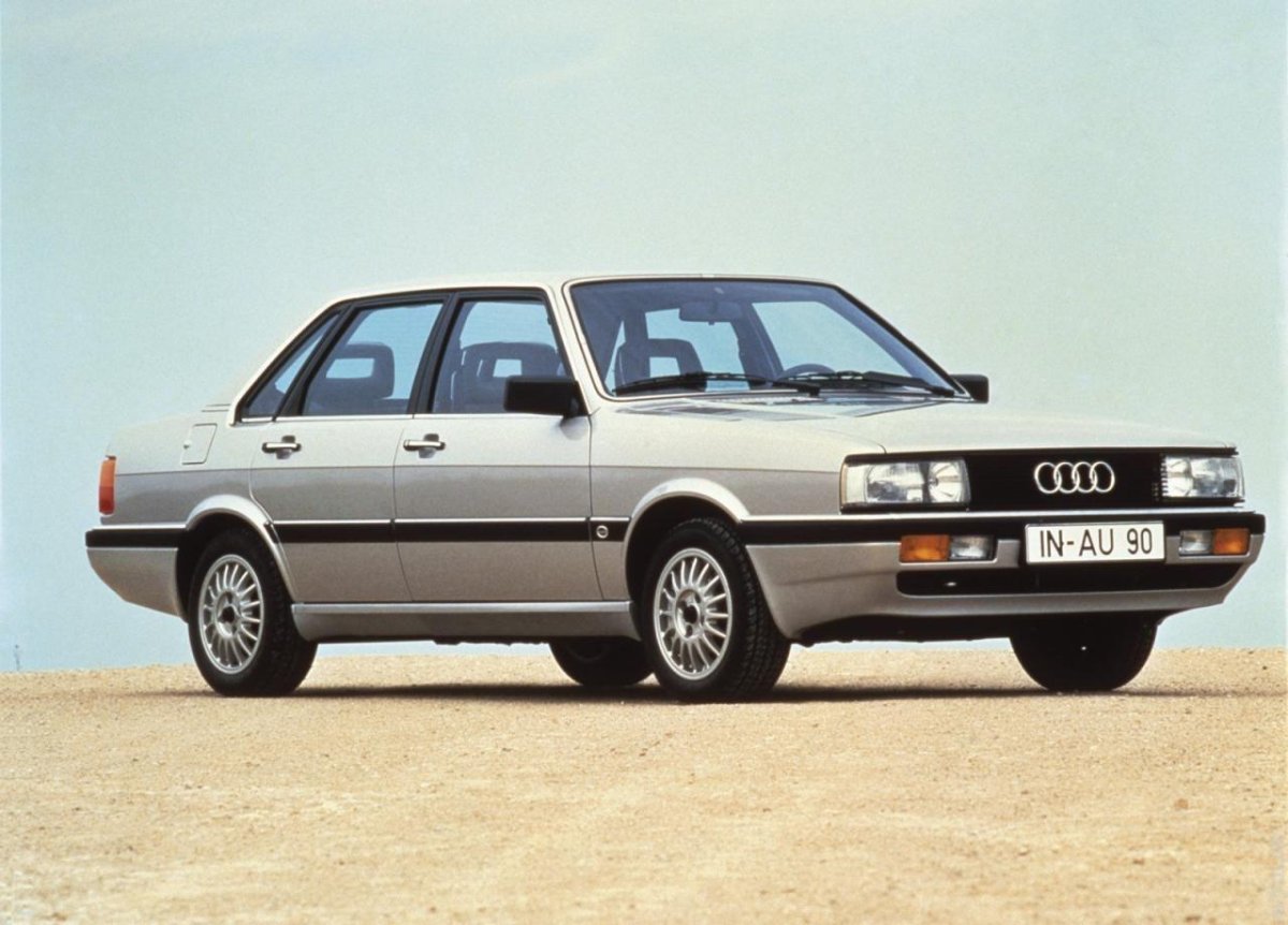Ауди 90 b2