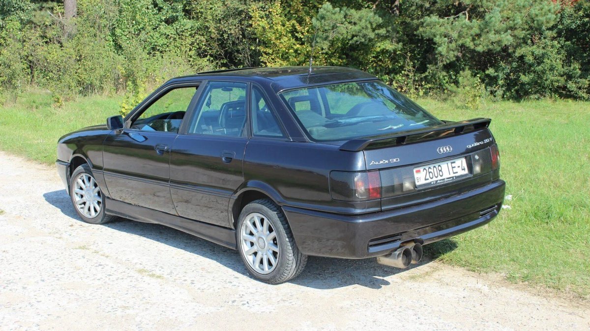 Audi 90