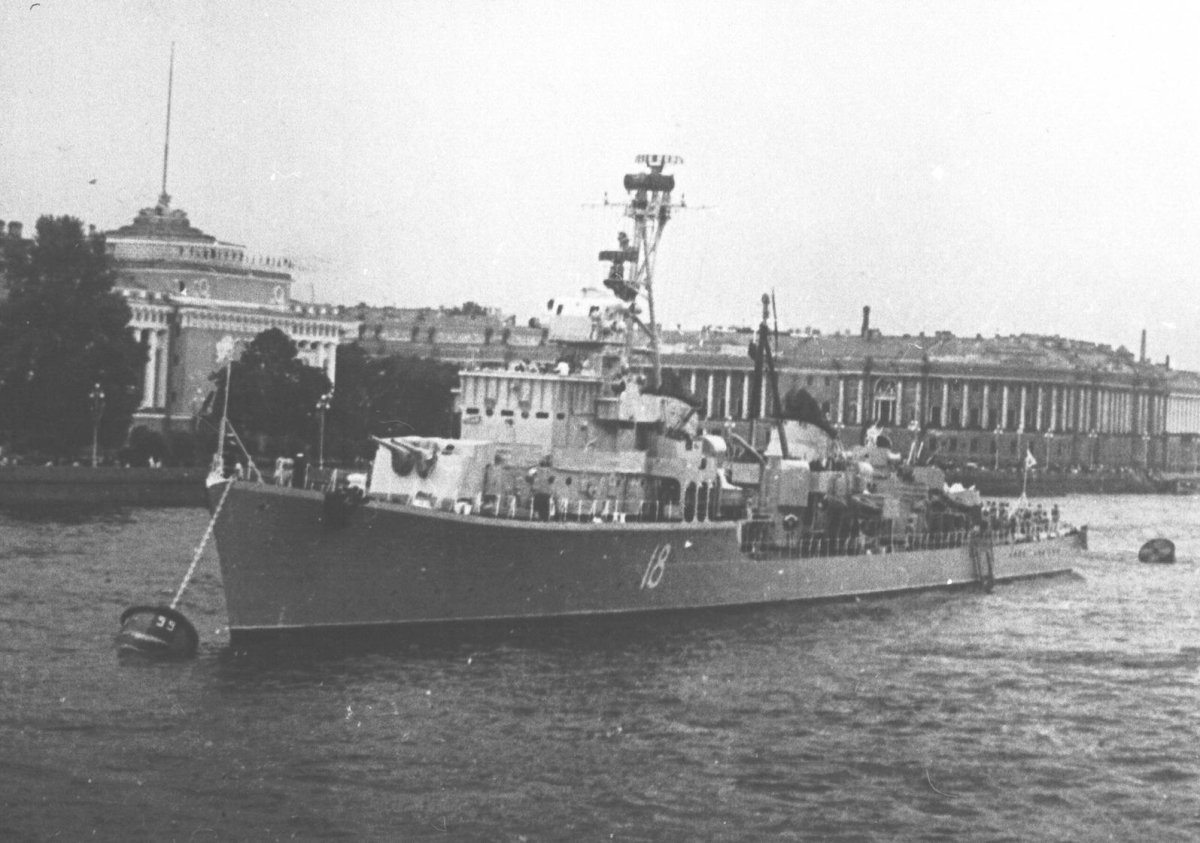 Эсминцы проекта 30-бис оживленный