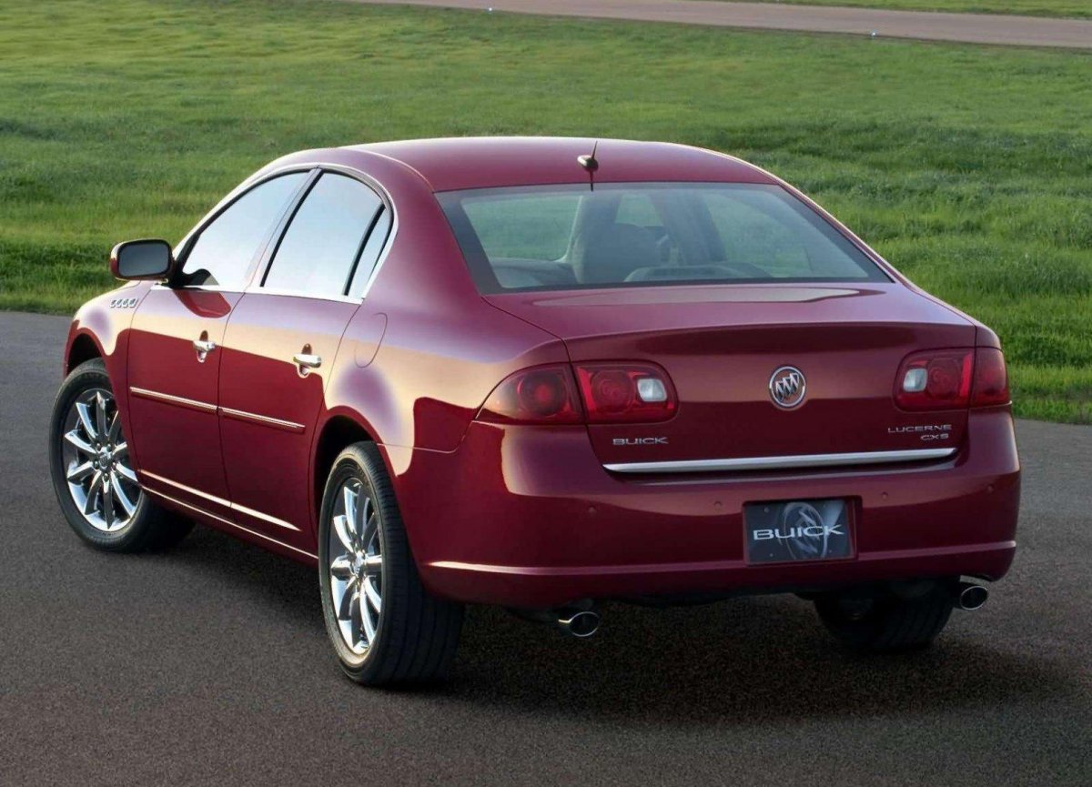 Buick Lucerne 2011