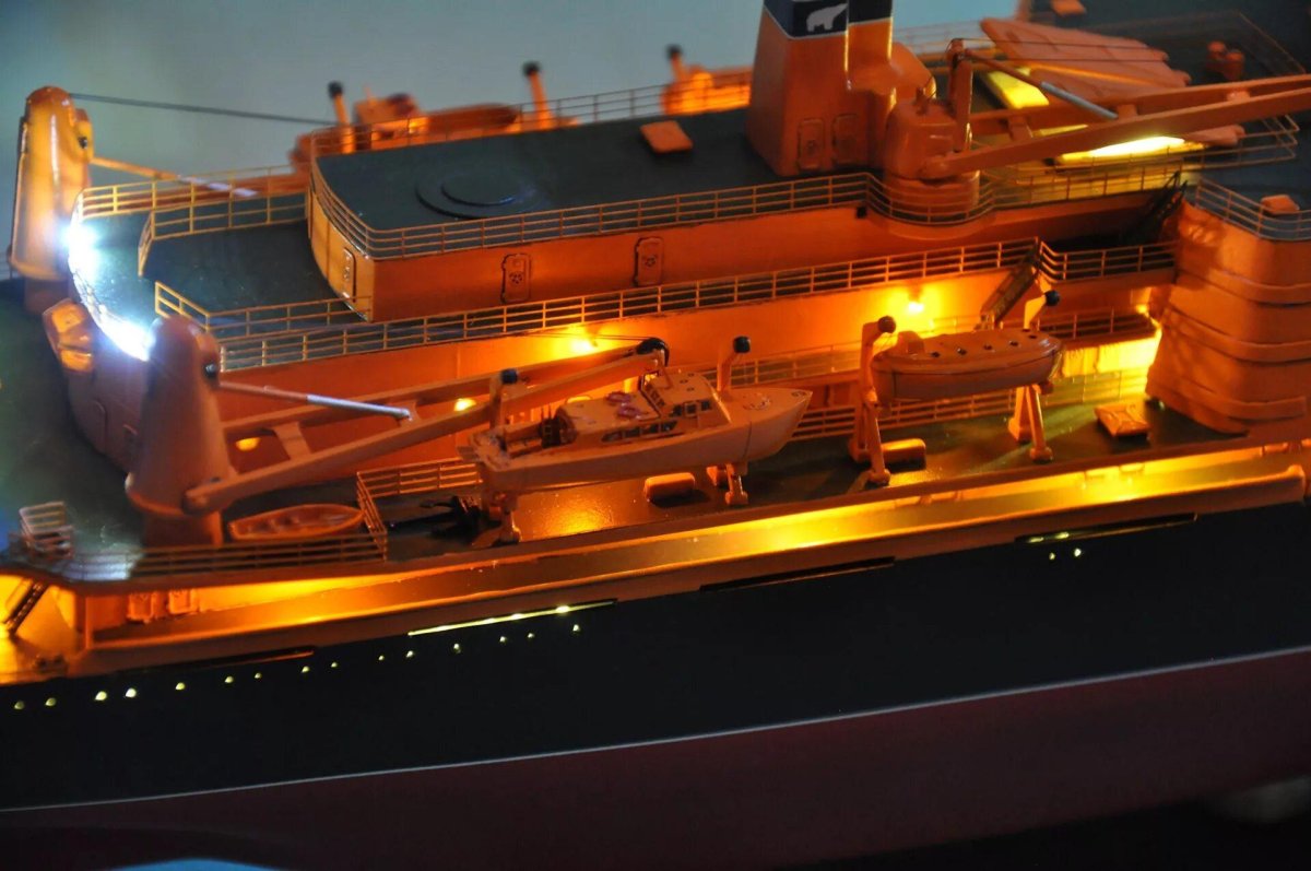 Ледокол Арктика модель