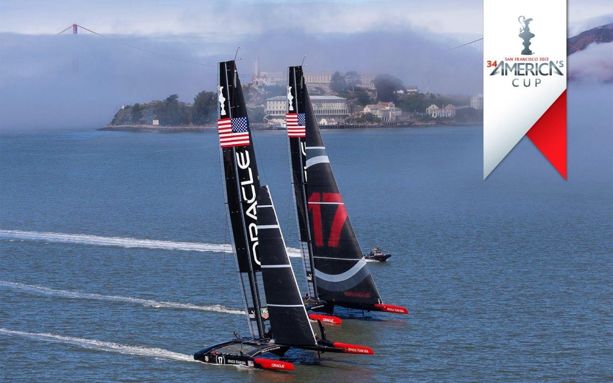 Яхта Oracle Team