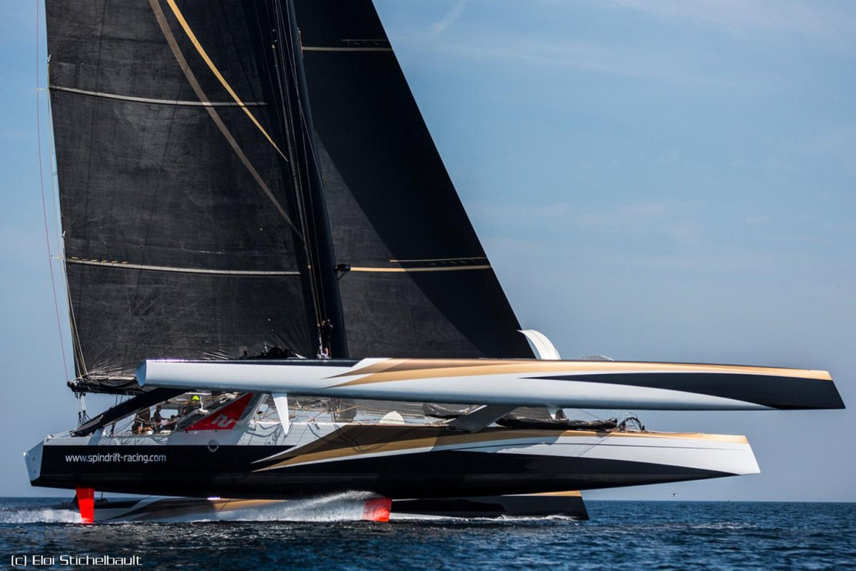 Яхта тримаран Океанская