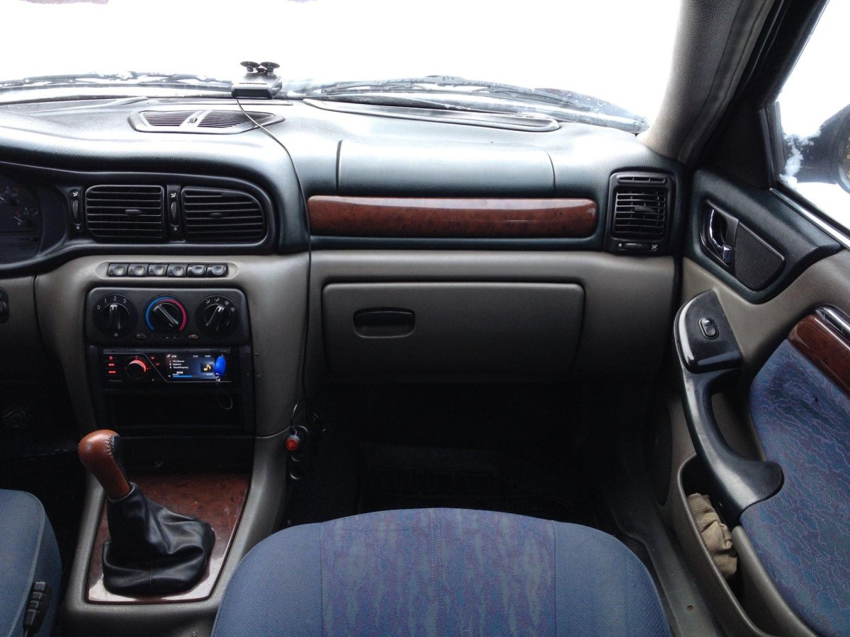 ГАЗ-3105 Волга салон