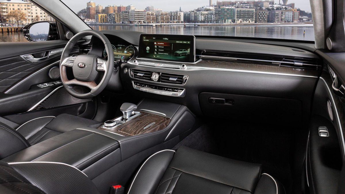 Kia k900 2021