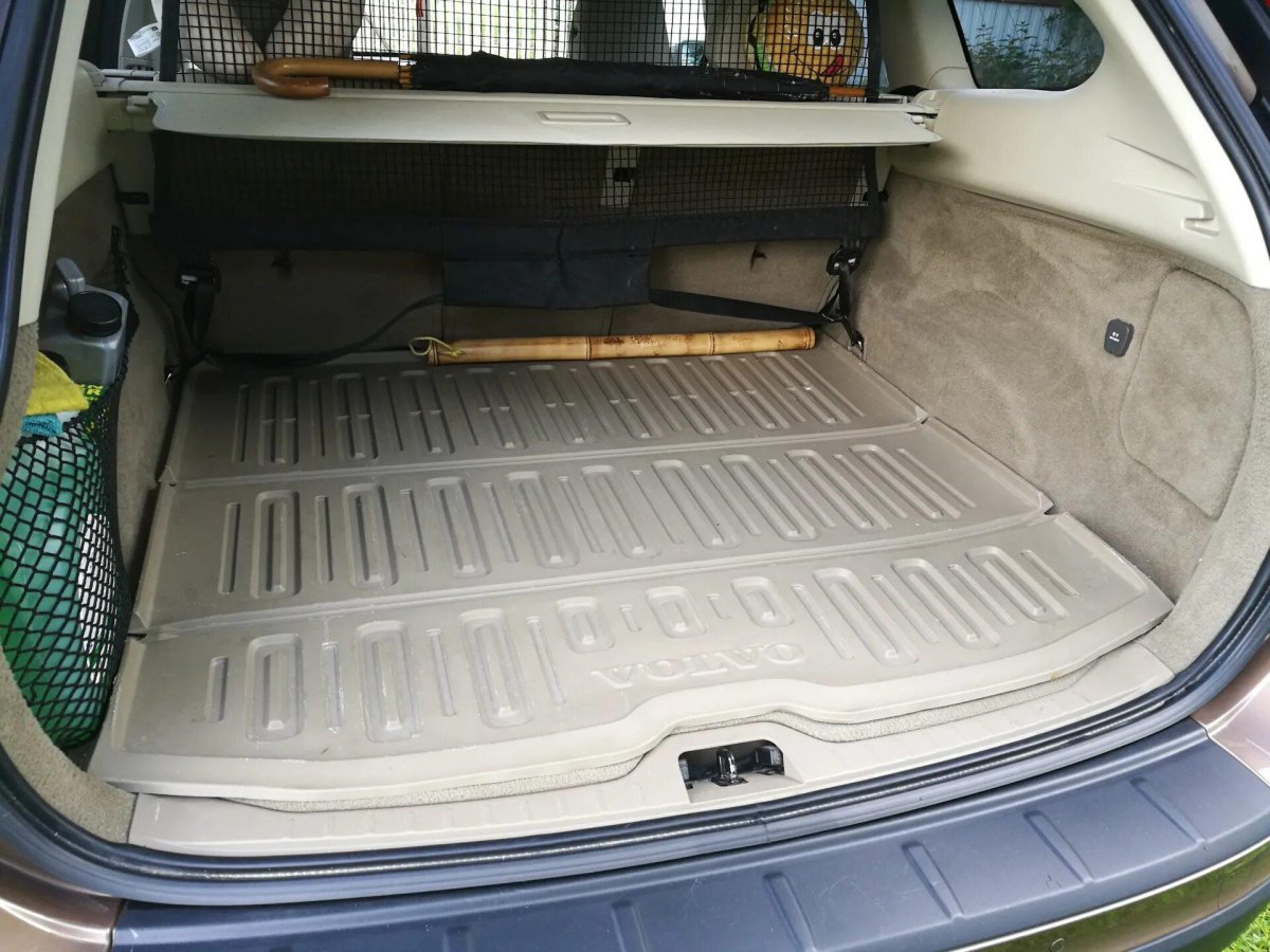 Коврик в багажник Вольво хс70