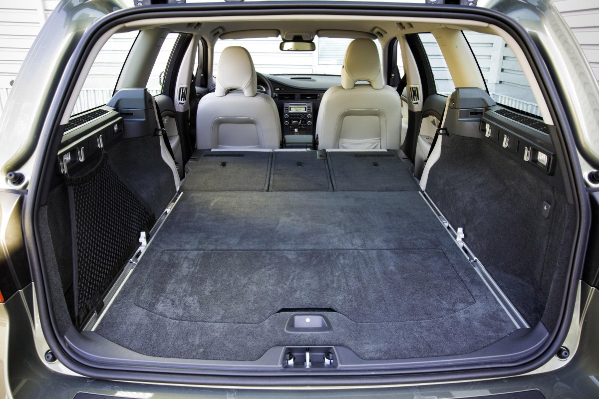 Вольво хс70 салон багажник