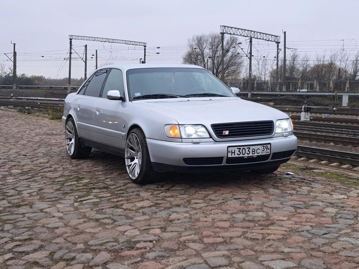 Ауди а6 с4 серебристый металлик